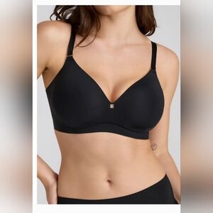 Honeylove CloudEmbrace Wireless Contour T-Shirt Bra in black, 42C